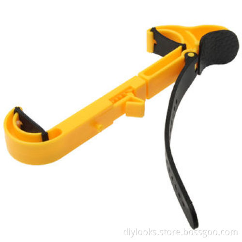 Travel Smart Universal Holder for Smartphone (Random Color Delivery)